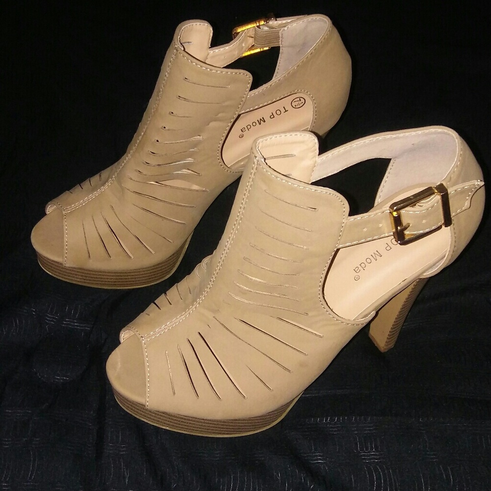TOP Moda Faux Leather Peep Toe Booties- size 7.5